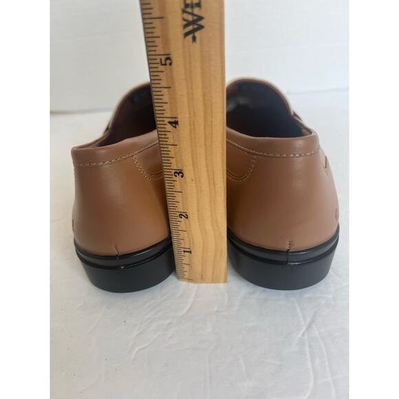 NWT ECCO Classic 15 Dressy Leather Cream Brown Slip On Comfort Penny Loafers 10 - Picture 9 of 11